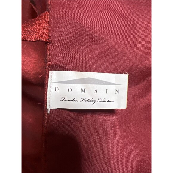 Domain XL Square Red Christmas Tree Skirt With Silver Sequin Border Lined Tie Up - Picture 6 of 8